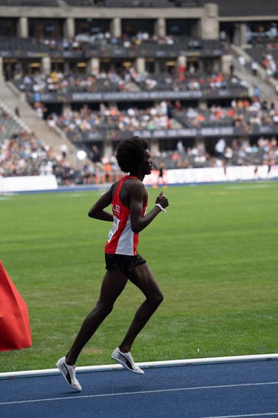 Mohamed Mohumed (LG Olympia Dortmund) waehrend der deutschen Leichtathletik-Meisterschaften im Olympiastadion am 25.06.2022 in Berlin